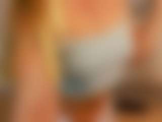 Live cam show with Alice - Tattoos Curvy on Hubzter Live