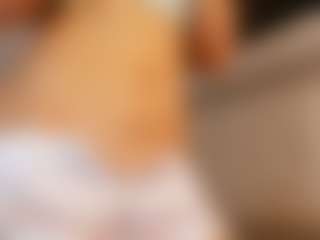 Live cam show with Alice - Tease on SinfulBabes