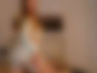 Live cam show with Alice - Dreads on xxxlivecams.org
