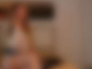 Live cam show with Alice - Blonde Hair HD on madthumbs