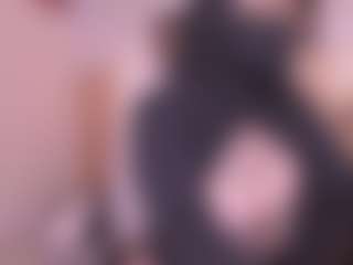 Live cam show with Cloe-adams - Mature on Hubzter Live
