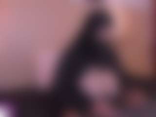 Live cam show with Cloe-adams - MILF on CamwithHer