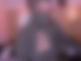 Live cam show with Cloe-adams - Flashing on Dolls Live