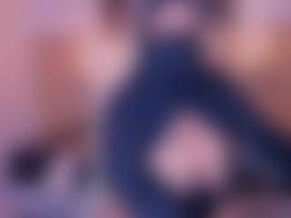 Live cam show with Cloe-adams - Skinny MILF on CSO-WL