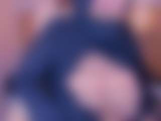 Live cam show with Cloe-adams - Flashing on Camsoda