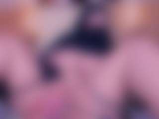 Live cam show with Cloe-adams - Skinny MILF on Dolls Live