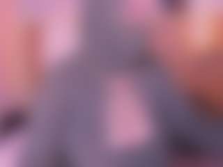 Live cam show with Cloe-adams - Bedroom MILF on StripNow
