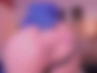 Live cam show with Cloe-adams - Smoking on Camsoda