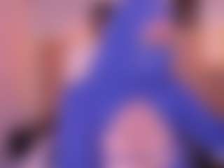 Live cam show with Cloe-adams - Normal on CamClone
