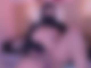 Live cam show with Cloe-adams - Spy Mature on Mixed Magazine Live