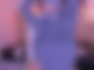 Live cam show with Cloe-adams - Brown Hair MILF on Camsoda