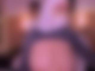 Live cam show with Cloe-adams - Normal on Camsoda