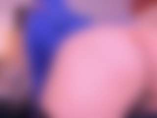 Live cam show with Cloe-adams - Brown Hair MILF on Gym Cam Girls