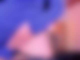 Live cam show with Cloe-adams - Smoking on Camsoda