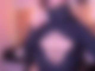 Live cam show with Cloe-adams - Petite on eurowanks.com