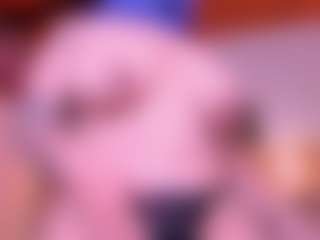 Live cam show with Cloe-adams - Petite MILF on madthumbs