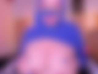 Live cam show with Cloe-adams - Bedroom Mature on Camsoda