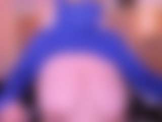 Live cam show with Cloe-adams - Big Tits Small Tits on Camsoda