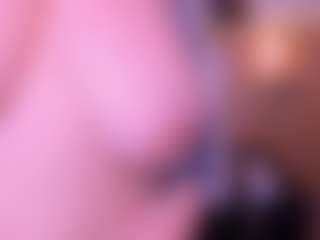 Live cam show with Cloe-adams - Nipple Piercings on Camsoda