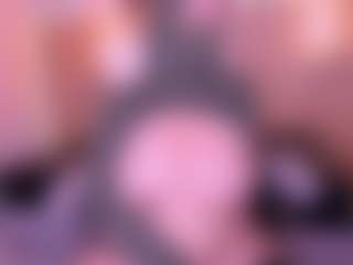 Live cam show with Cloe-adams - Skinny on TeamSkeetLive