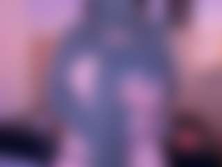 Live cam show with Cloe-adams - Big Tits on CamwithHer
