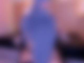 Live cam show with Cloe-adams - Brown Eyes on Camsoda
