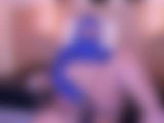 Live cam show with Cloe-adams - Big Tits Curvy on Camming Site