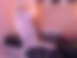 Live-camshow met Cloe-adams - Nipple Piercings op Camsoda