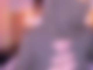 Live cam show with Cloe-adams - Curvy MILF on chickslive.net