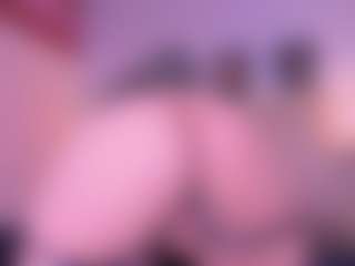 Live cam show with Cloe-adams - Brown Hair Petite on Camsoda