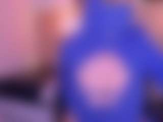 Live cam show with Cloe-adams - Gamer Mature on Uber Horny