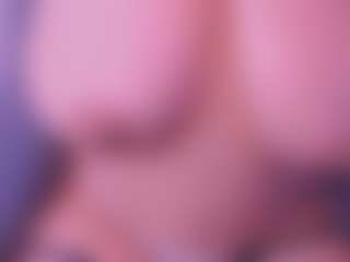 Cloe-adams's Live Sex Cam Show