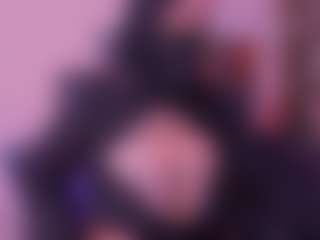 Live cam show with Cloe-adams - BBW on CamClone