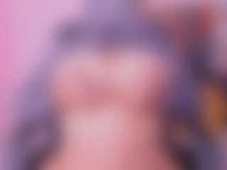 Live cam show with Cloe-adams - Full Nudity on CamwithHer