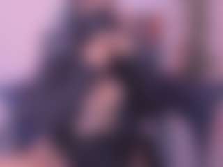 Live cam show with Cloe-adams - Fingering on Soda Cam