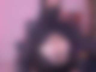 Live cam show with Cloe-adams - Full Nudity on TeamSkeetLive