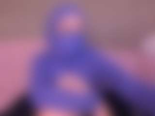 Live cam show with Cloe-adams - Gamer Mature on intimatelivegirls.com