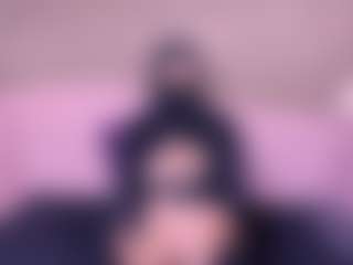Live cam show with Cloe-adams - Petite on googirlz