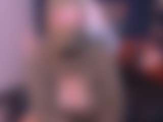Show live cam dengan Cloe-adams - Nipple Piercings di Camsoda