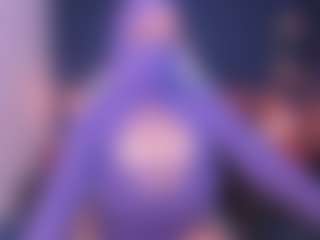 Live cam show with Cloe-adams - Normal on luckytryst.com