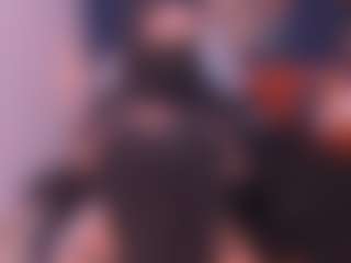 Live cam show with Cloe-adams - Wet on Dolls Live