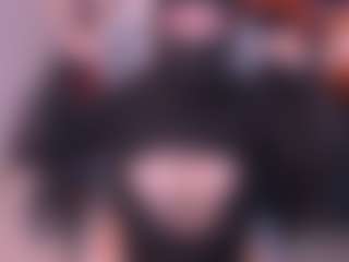 Live cam show with Cloe-adams - Brown Hair MILF on CamwithHer