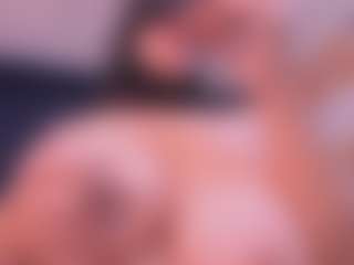 Live cam show with Cloe-adams - Mature Young Adult on Camsoda