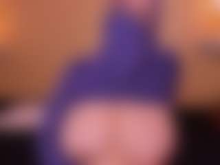 Cloe-adams's Live Sex Cam Show