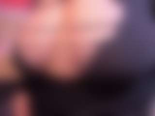 Cloe-adams's Live Sex Cam Show