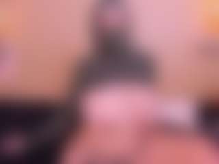 Live cam show with Cloe-adams - Drinking on Gym Cam Girls