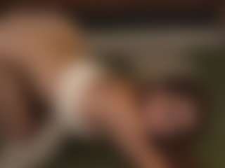 Live cam show with Sophie - Oil on CamClone