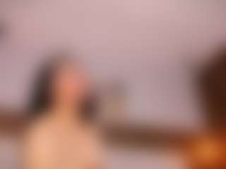 Live cam show with PerlaPreciosa - Middle Aged on livesuperchat.net