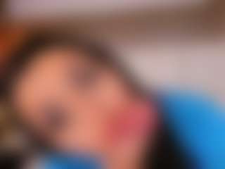 Live cam show with PerlaPreciosa - Middle Aged on Dolls Live