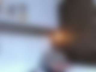 PerlaPreciosa MILF webcam performer live streaming